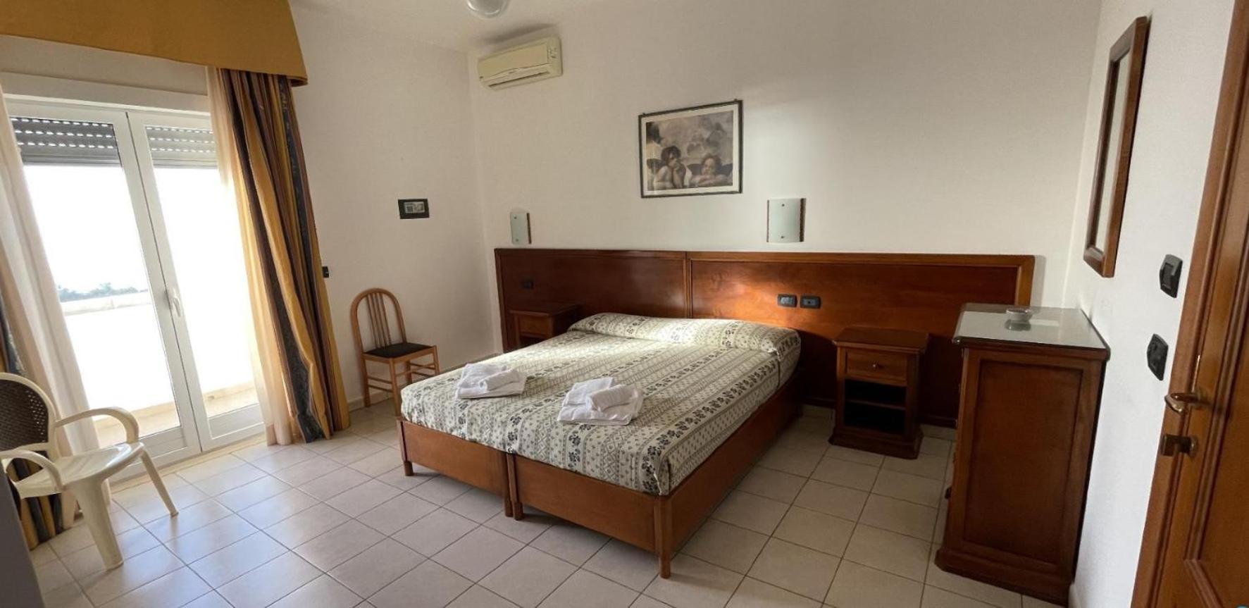 Dei Bizantini & Villaggio Campo Dei Messapi