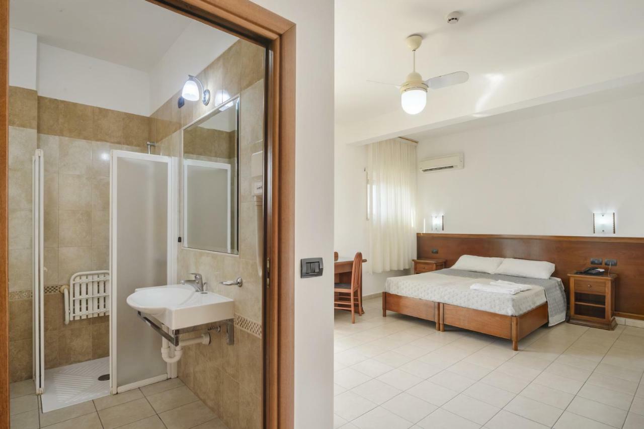 Dei Bizantini & Villaggio Campo Dei Messapi Hotel San Pietro in Bevagna